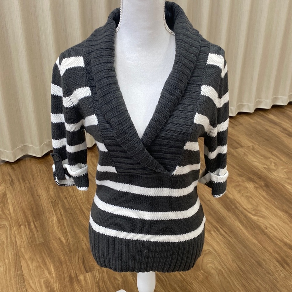Womans 3/4 length sleeve striped sweater